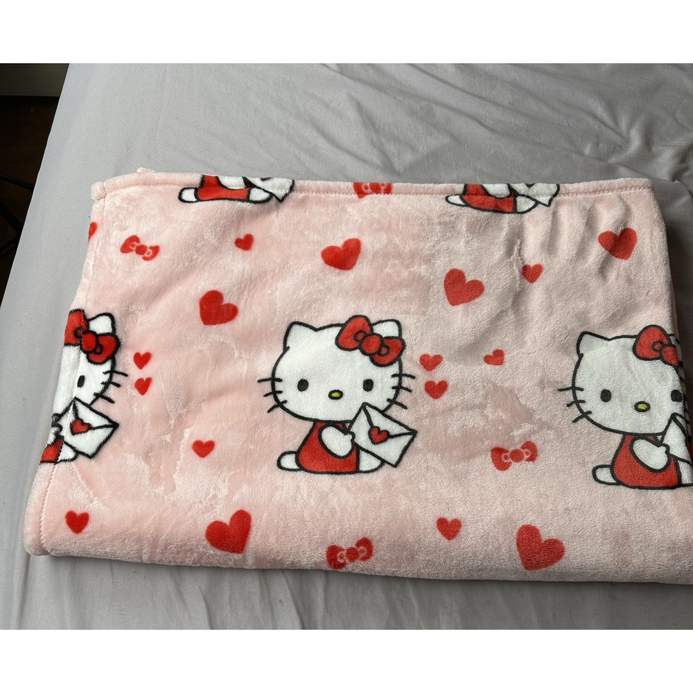 Hello Kitty Christmas &Valentines Throw Blanket Bundle Set of 6 Sanrio Pink Teal - Picture 14 of 16